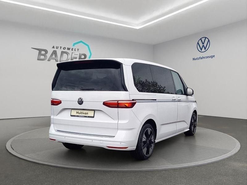 Gebraucht VW Multivan Style 204 PS (150 kW) 2024 Weiß Van
