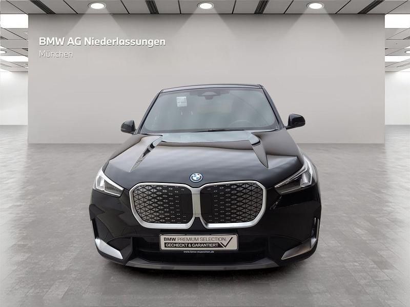 Gebraucht BMW iX1 Performance 225 kW (306 PS) 2023 Schwarz SUV