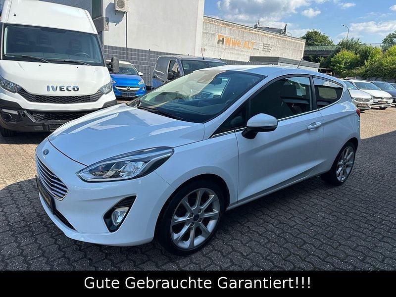 Weiß Gebraucht 2018 Ford Fiesta Kleinwagen | 10.999 € (Fairer Preis) - Bild 1/1
