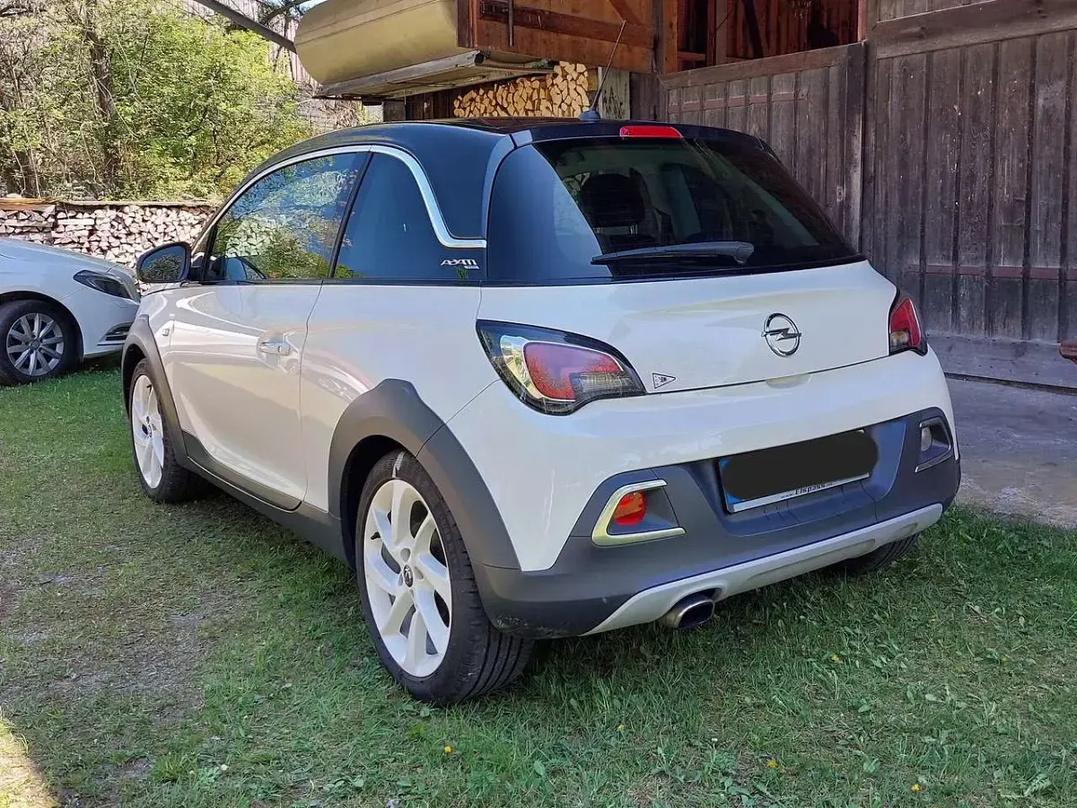 Gebraucht Opel Adam Rocks Rocks 101 PS (74 kW) 2015 Weiß Kleinwagen