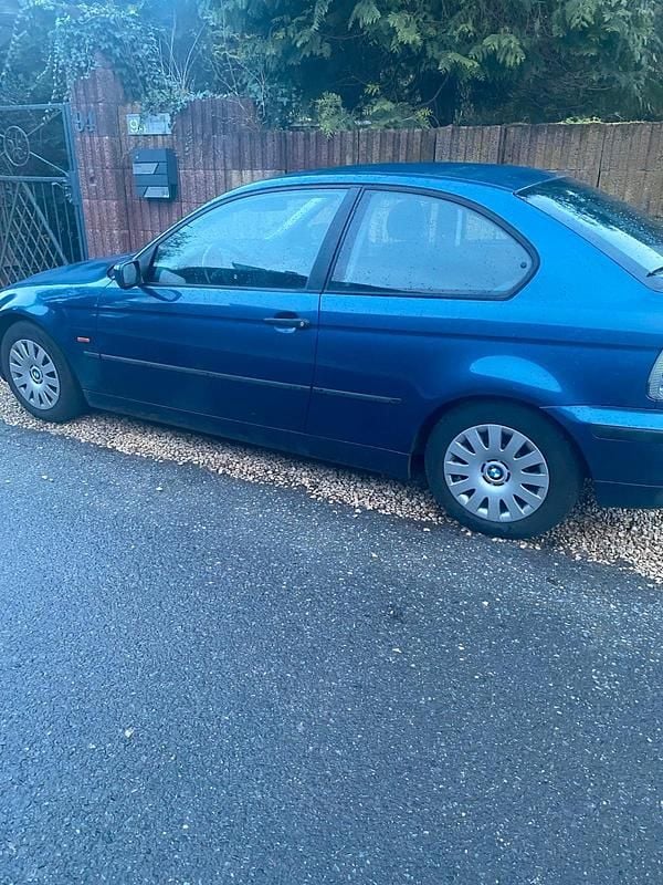 Gebraucht BMW 316 116 PS (85 kW) 2001 Blau Coupé