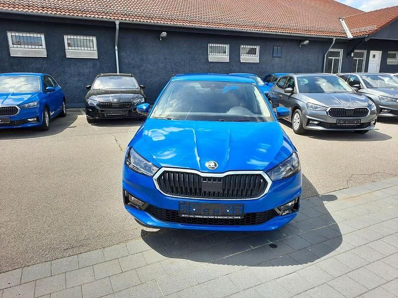 Neu Skoda Fabia 80 PS (58 kW) 2025 Blau Kleinwagen