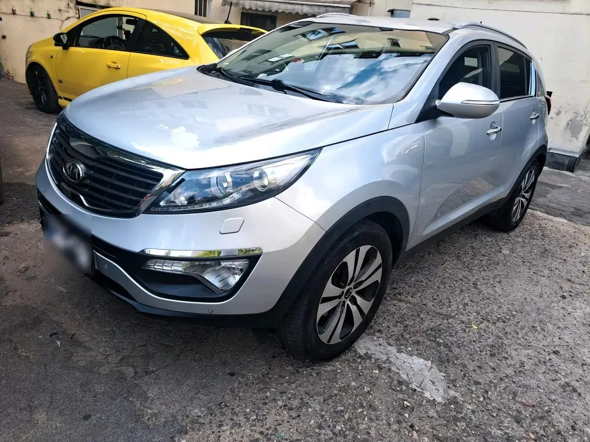 Gebraucht Kia Sportage 163 PS (119 kW) 2010 Silber SUV
