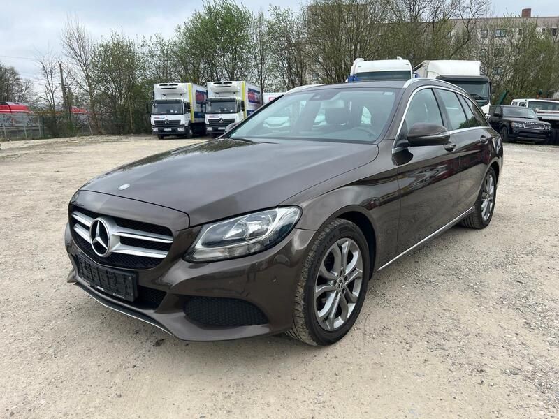 Braun Gebraucht 2017 Mercedes C220 Avantgarde Kombi | 11.700 € (Superpreis) - Bild 1/4