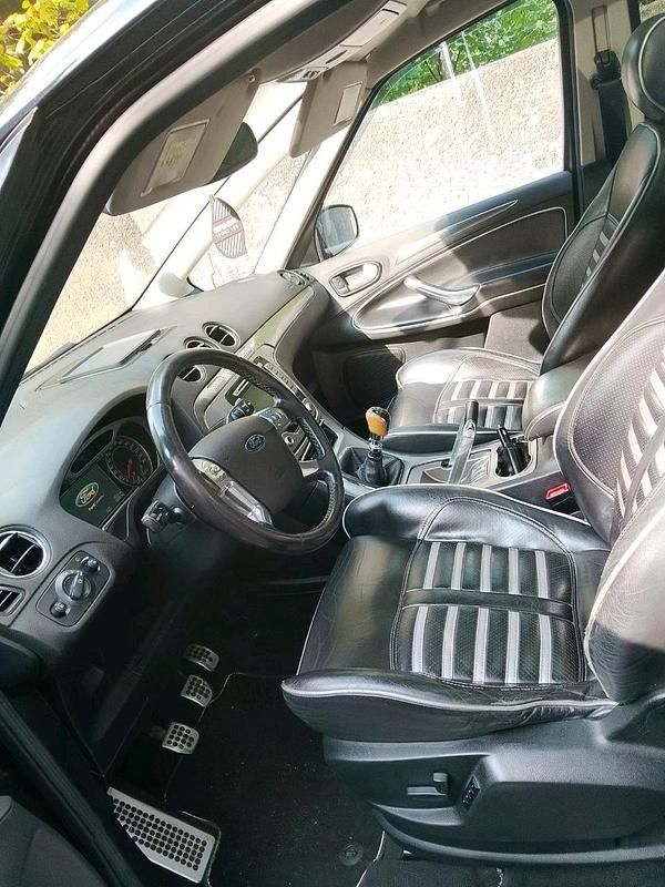 Schwarz Gebraucht 2007 Ford S-MAX S Van / Kleinbus | 4.000 € - Bild 1/4