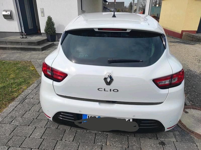 Gebraucht Renault Clio IV Collection 76 PS (55 kW) 2019 Weiß Kleinwagen