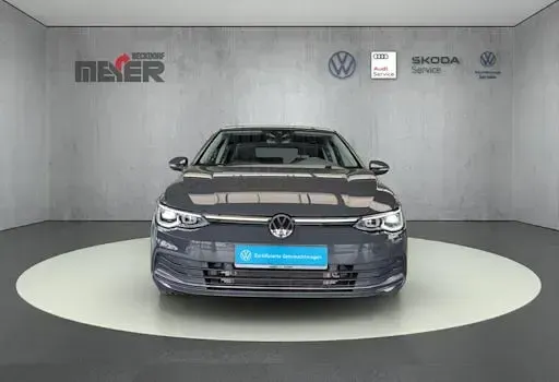 Gebraucht VW Golf VIII Style 204 PS (150 kW) 2022 Uranograu Limousine