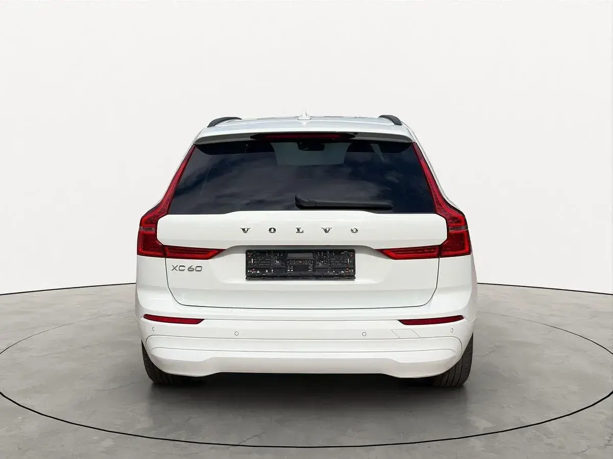 Gebraucht Volvo XC60 145 PS (106 kW) 2022 SUV