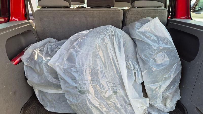 Gebraucht VW Caddy Edition 80 PS (58 kW) 2009 Rot Van / Kleinbus