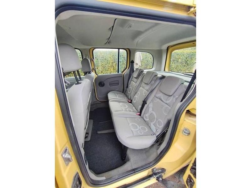 Gebraucht Renault Kangoo 106 PS (77 kW) 2010 Gelb Kombi