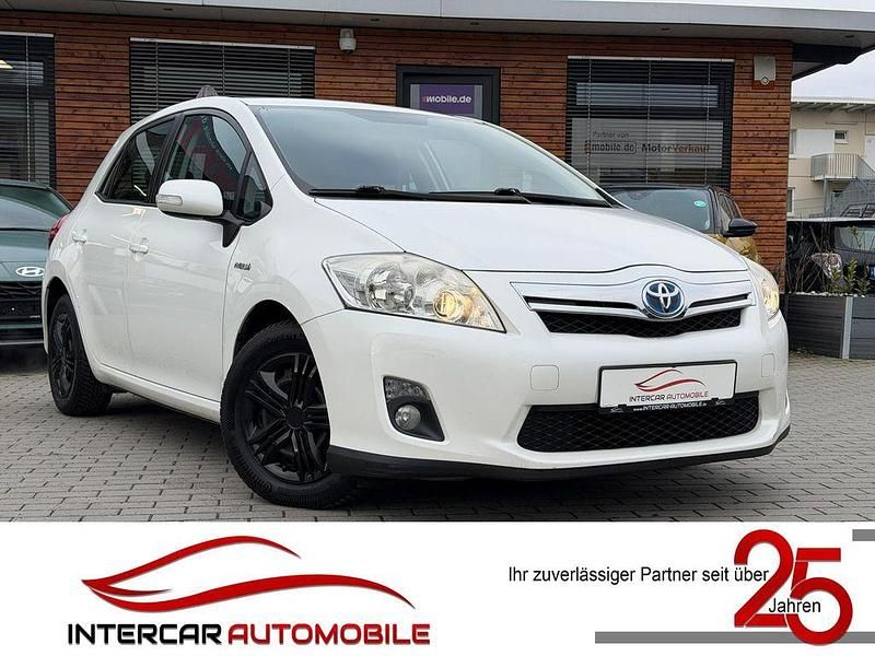 White pearl cs Gebraucht 2010 Toyota Auris Hybrid Life Limousine | 5.590 € (Fairer Preis) - Bild 1/4