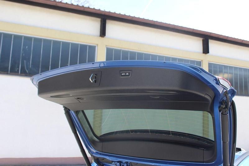 Gebraucht BMW 330 M Sport 252 PS (185 kW) 2017 Blau Kombi