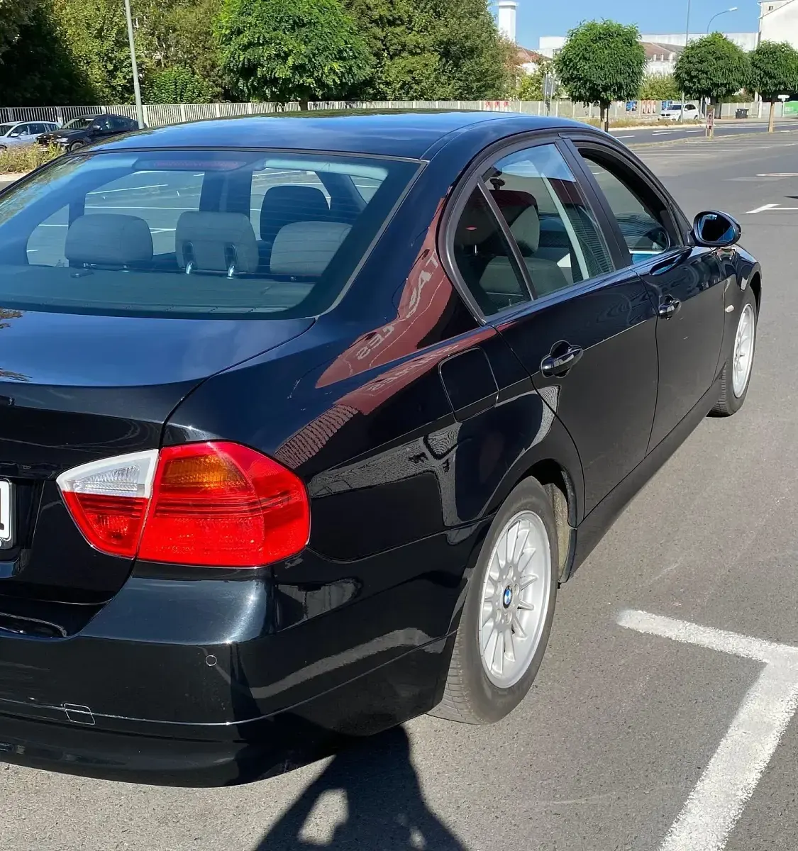 Gebraucht BMW 318 129 PS (94 kW) 2006 Schwarz Limousine