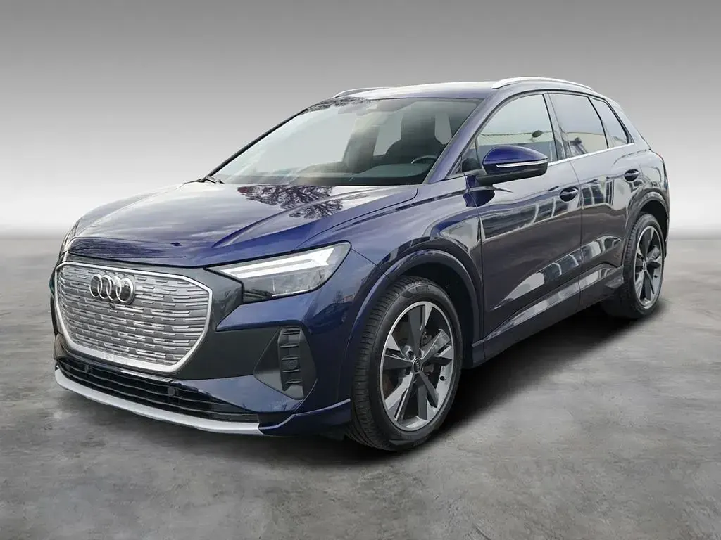 Second-hand Audi Q4 e-tron Basis 219 kW (299 CP) 2022 Albastru SUV