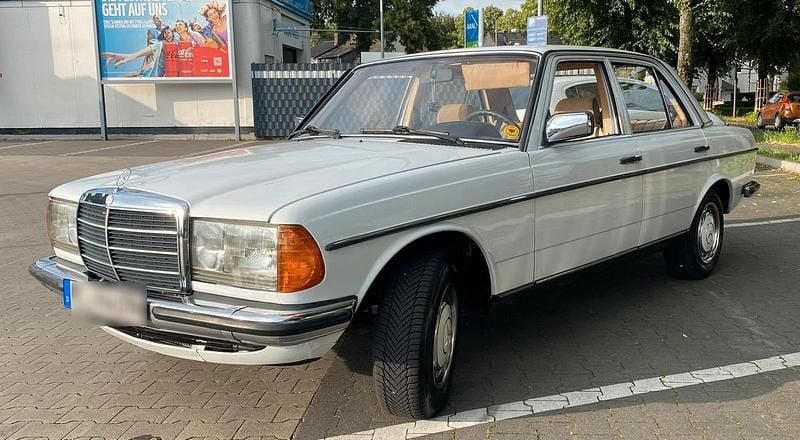 Weiß Gebraucht 1984 Mercedes 200 Limousine | 8.200 € - Bild 1/4