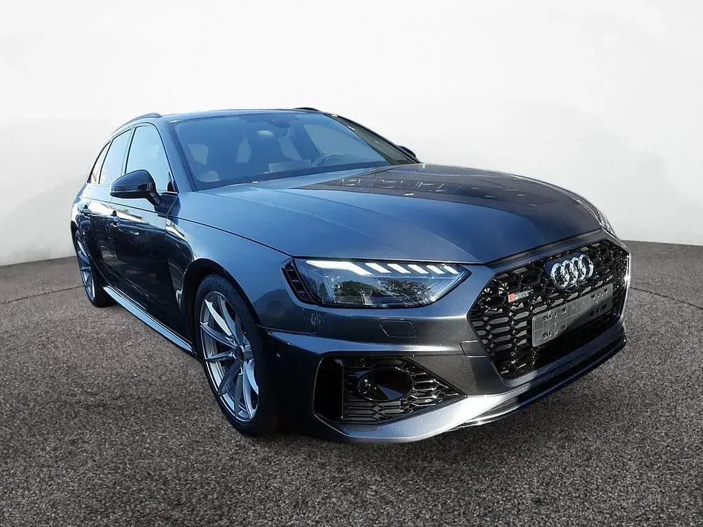 Gebraucht Audi RS4 Ambiente 450 PS (330 kW) 2023 Grau Kombi