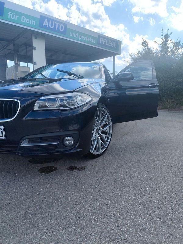 Schwarz Gebraucht 2016 BMW 535 Performance Kombi | 17.500 € (Etwas zu teuer) - Bild 1/4
