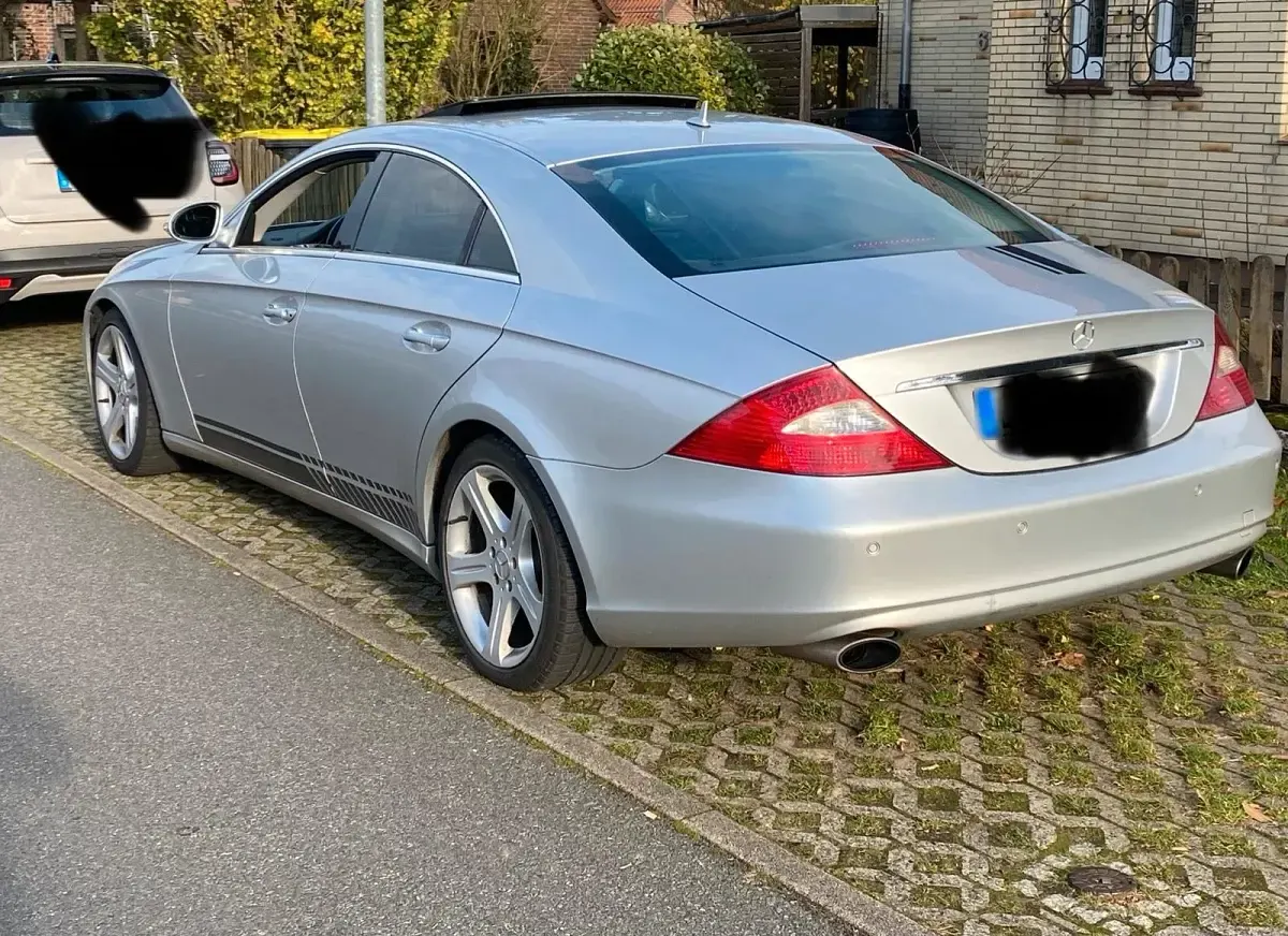 Gebraucht Mercedes CLS320 224 PS (164 kW) 2007 Grau Limousine