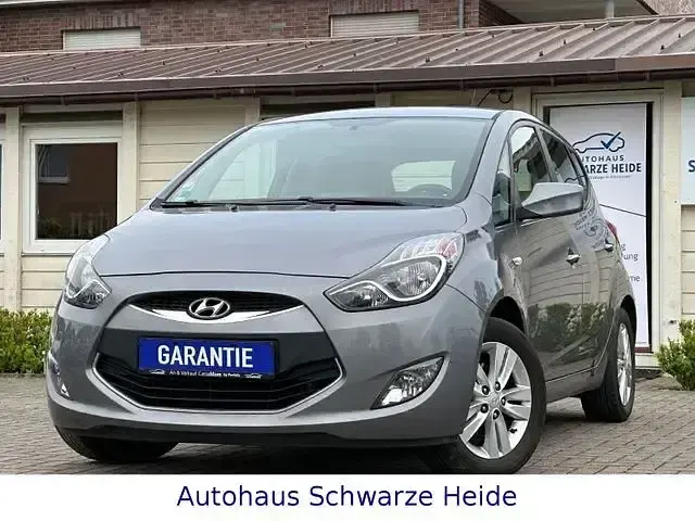 Gebraucht Hyundai ix20 Edition 90 PS (66 kW) 2015 Grau Kleinwagen