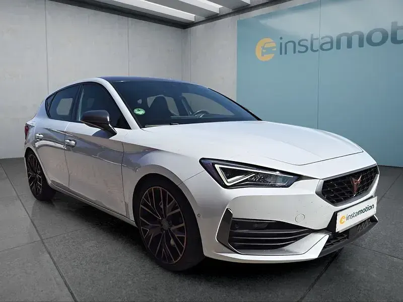 Gebraucht Cupra Leon VZ 300 PS (220 kW) 2022 Weiß Kleinwagen