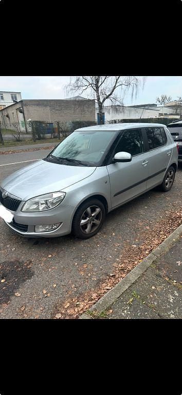 Gebraucht Skoda Fabia Elegance 105 PS (77 kW) 2010 Silber Limousine