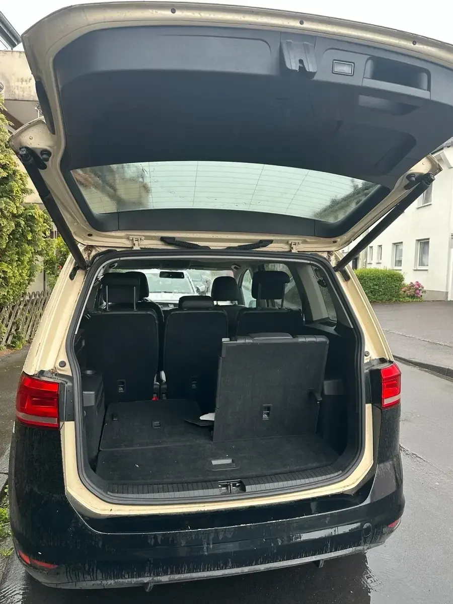 Gebraucht VW Touran 2019 Gelb Van / Kleinbus