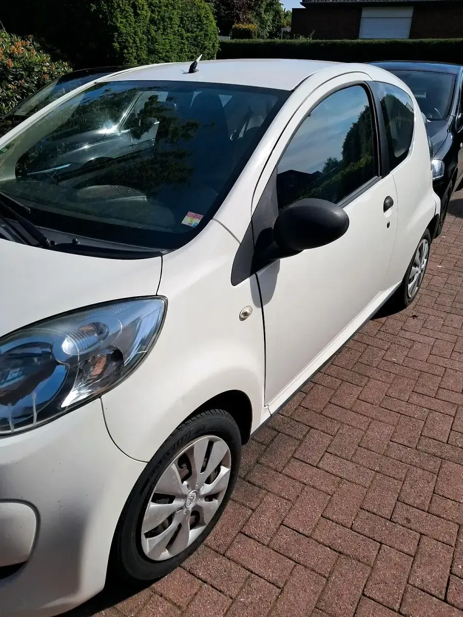 Gebraucht Citroën C1 68 PS (50 kW) 2010 Weiß Kleinwagen