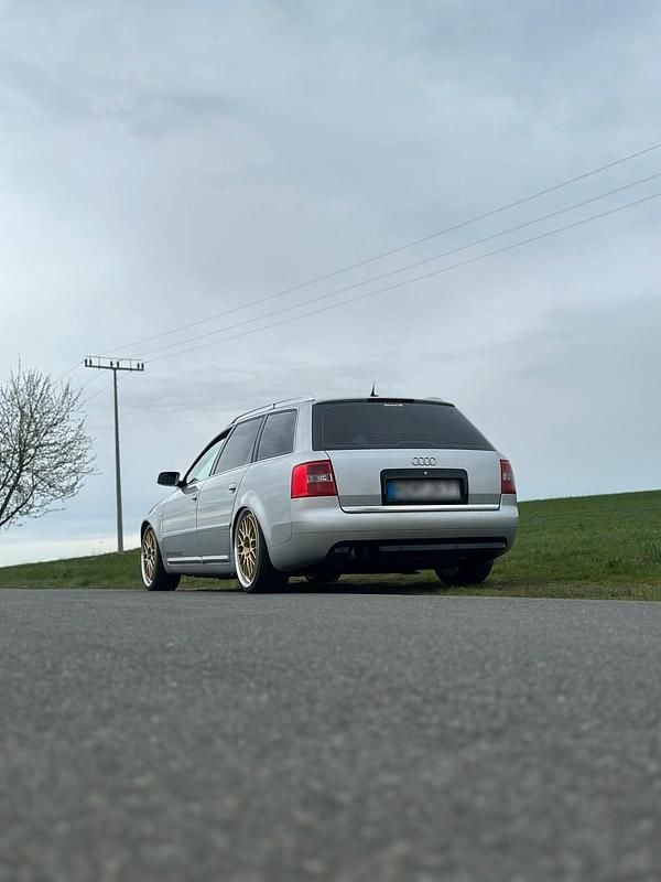 Brugt Audi A6 Design 193 HK (141 kW) 2003 Sølv Stationcar