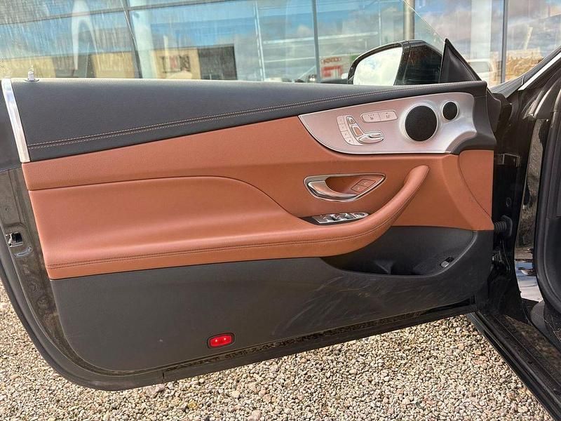 Gebraucht Mercedes E350 Avantgarde 258 PS (189 kW) 2019 Schwarz Coupé