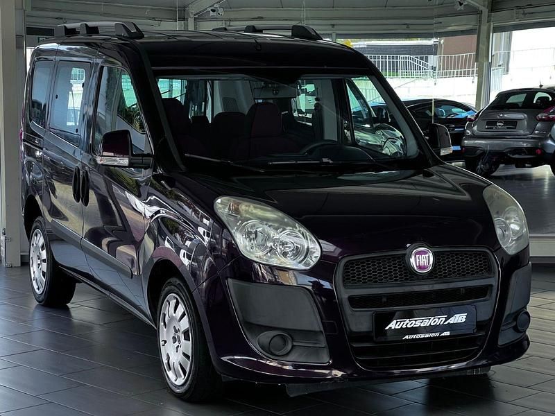 Rot Gebraucht 2010 Fiat Doblò Dynamic Van / Kleinbus | 2.999 € (Guter Preis) - Bild 1/4