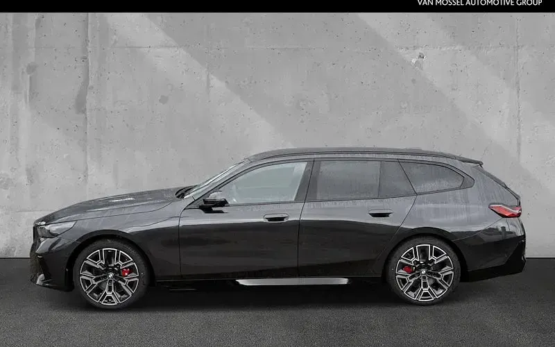Neu BMW i5 250 kW (340 PS) 2026 Grau Kombi