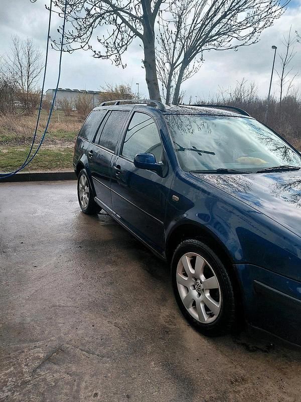 Gebraucht VW Golf IV 101 PS (74 kW) 2001 Blau Kombi