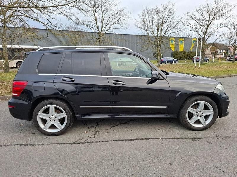 Gebraucht Mercedes GLK200 Sport 143 PS (105 kW) 2013 Schwarz SUV