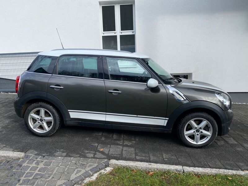 Grau Gebraucht 2010 Mini Cooper D Countryman SUV | 4.900 € (Fairer Preis) - Bild 1/4