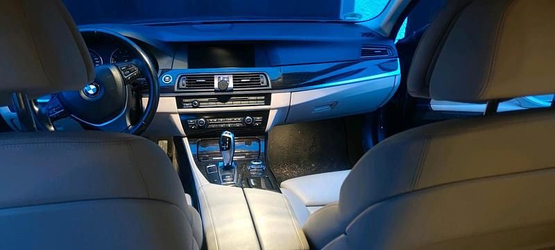 Gebraucht BMW 528 258 PS (189 kW) 2010 Braun Kombi