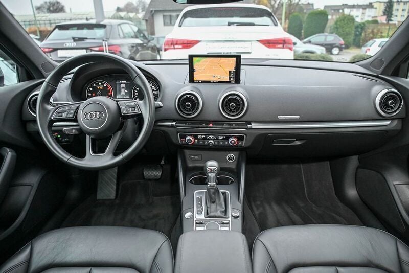 Gebraucht Audi A3 Sportback Design 150 PS (110 kW) 2019 Silber Kleinwagen