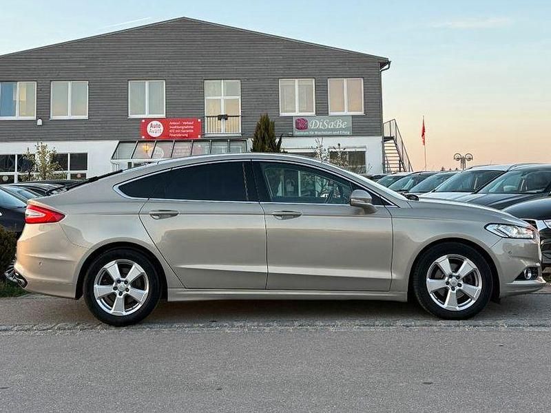 Gebraucht Ford Mondeo Titanium 203 PS (149 kW) 2015 Tectonic silver Limousine