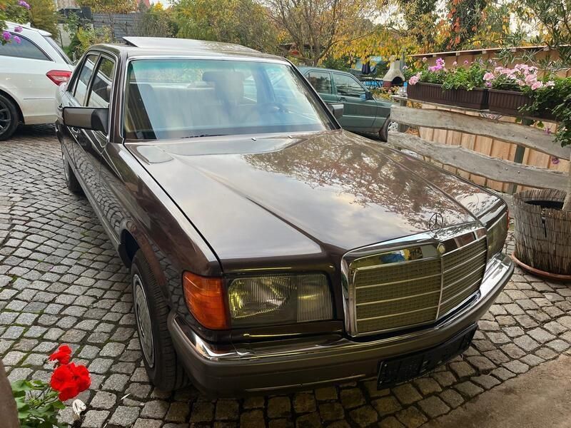 Braun Gebraucht 1986 Mercedes S260 Limousine | 23.000 € - Bild 1/4