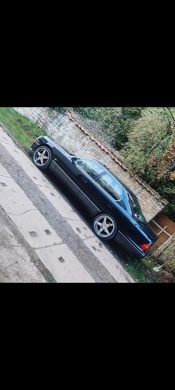 Grün Gebraucht 1998 Lexus LS400 Limousine | 5.100 € - Bild 1/4