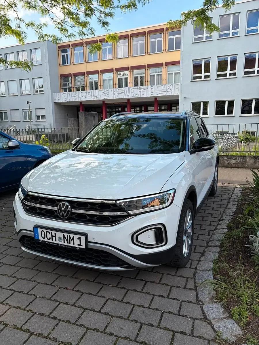 Gebraucht VW T-Roc 150 PS (110 kW) 2022 Weiß SUV