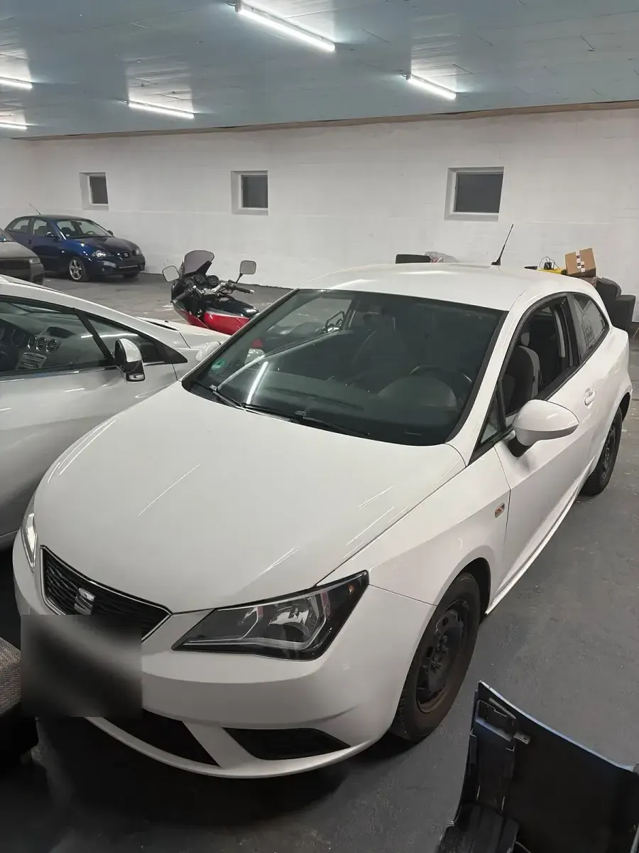 Gebraucht Seat Ibiza 60 PS (44 kW) 2015 Weiß Kleinwagen
