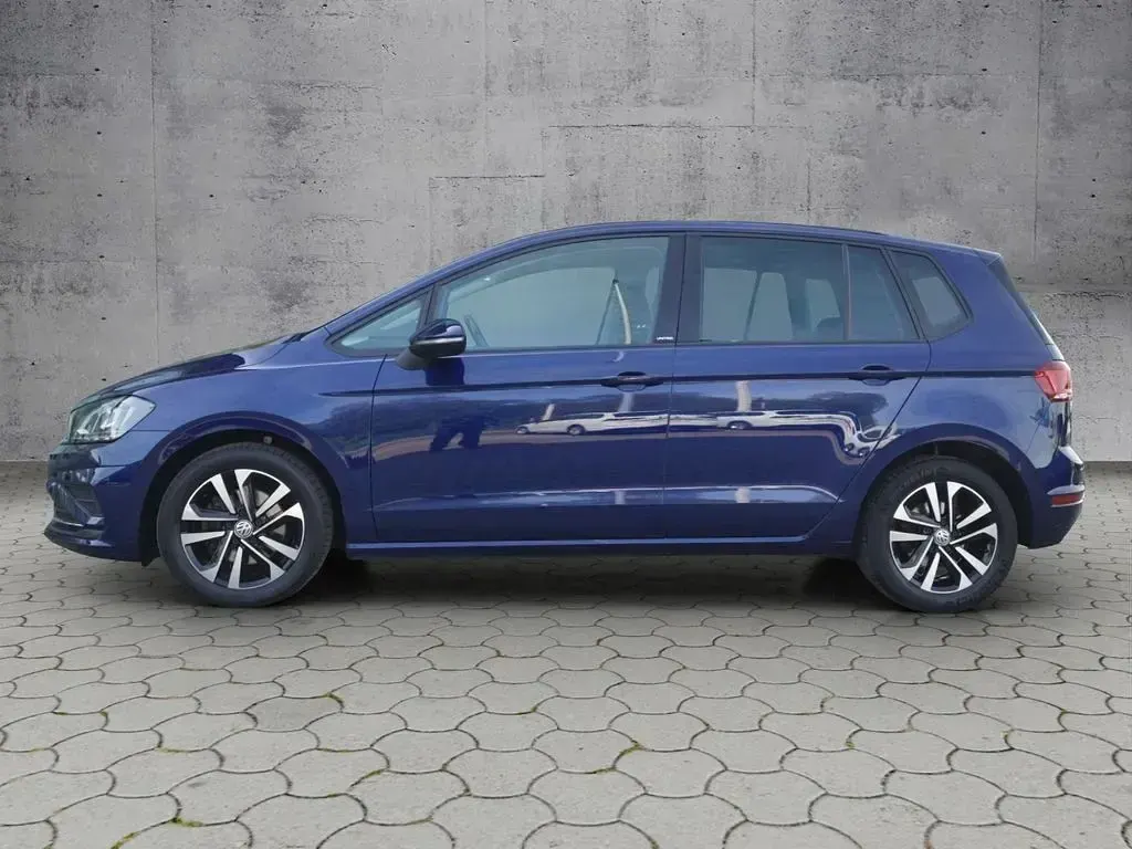 Second-hand VW Golf VII United 150 CP (110 kW) 2020 Albastru Berlinǎ