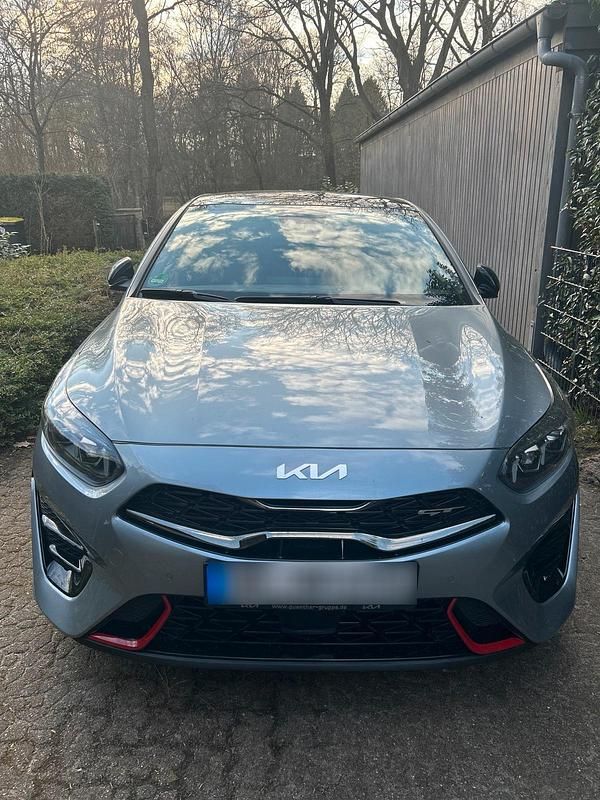 Gebraucht Kia ProCeed 150 PS (110 kW) 2023 Silber Kombi