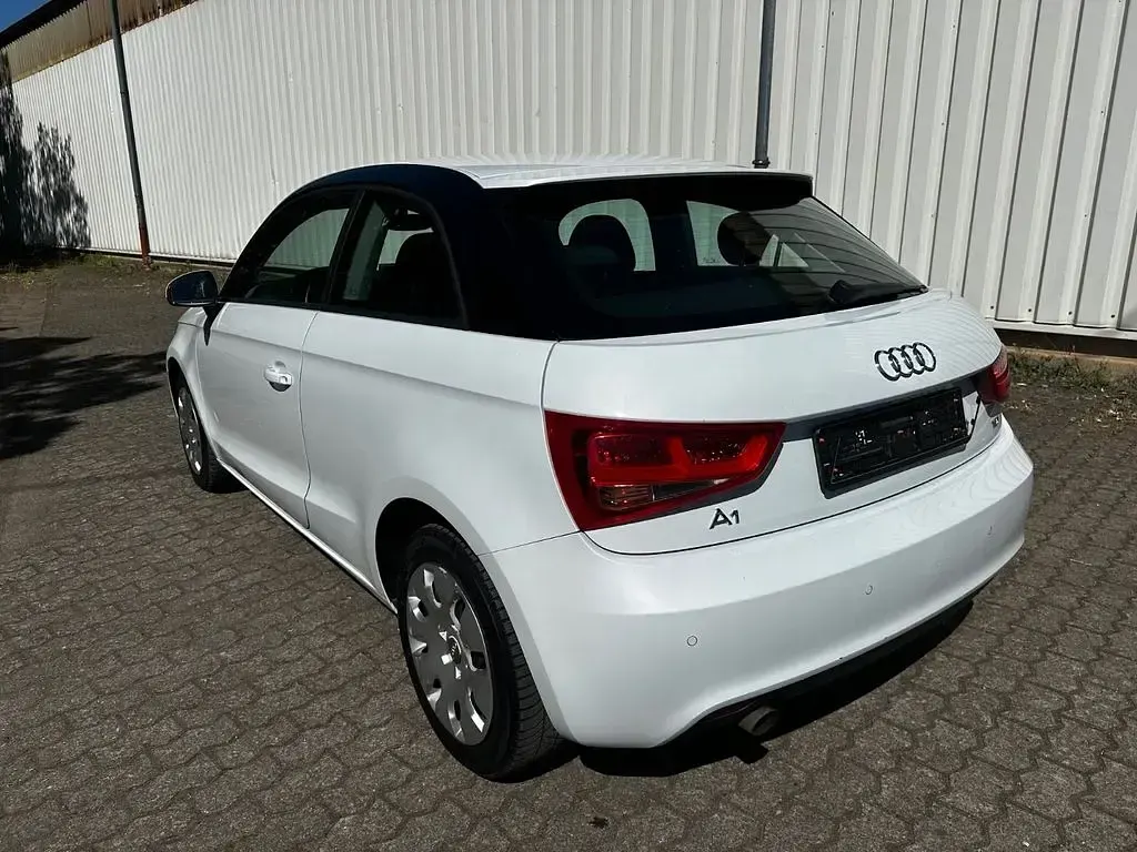 Second-hand Audi A1 Attraction 90 CP (66 kW) 2013 Alb Hatchback