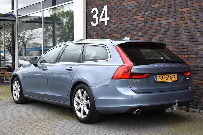 Gebraucht Volvo V90 190 PS (139 kW) 2017 Blau Kombi