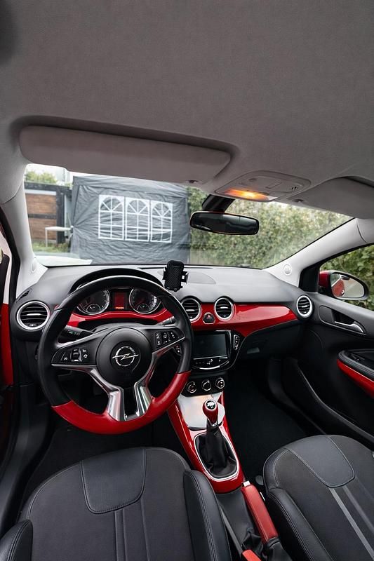 Gebraucht Opel Adam 101 PS (74 kW) 2013 Rot Kleinwagen