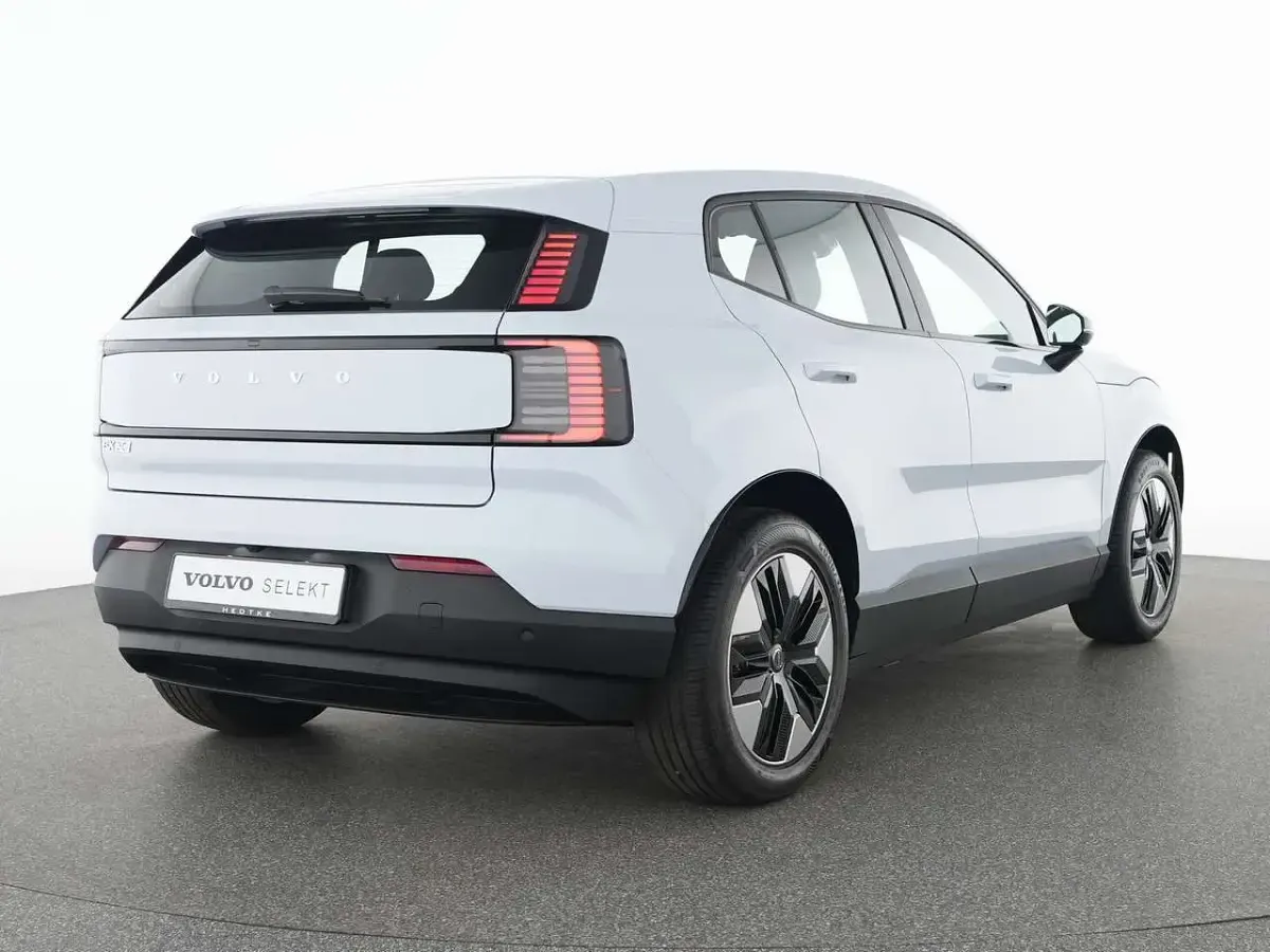 Gebraucht Volvo EX30 Plus 200 kW (272 PS) 2026 Blau SUV