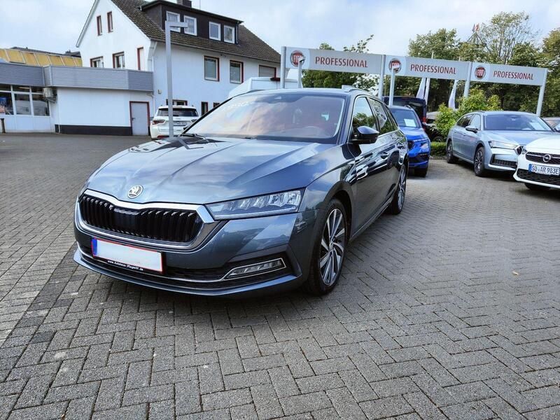 Grau Gebraucht 2020 Skoda Octavia Kombi | 19.900 € (Fairer Preis) - Bild 1/4
