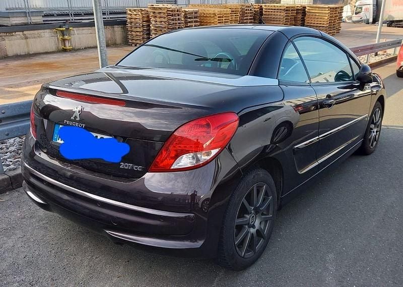 Gebraucht Peugeot 207 CC 111 PS (81 kW) 2014 Cabrio