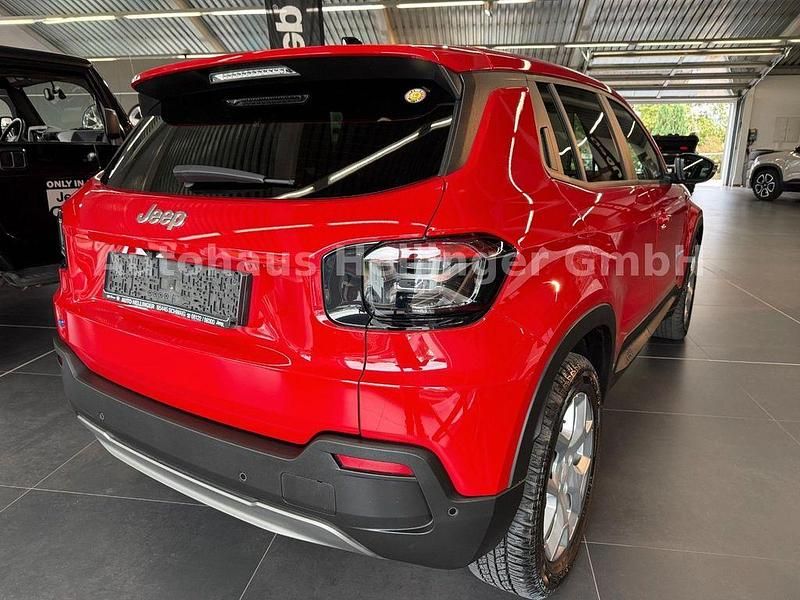 Gebraucht Jeep Avenger EV Longitude 114 kW (156 PS) 2023 Rot SUV